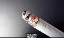 点燃香烟大口吸入，这样对身体的影响到底有多大？(点燃总抽的香烟)