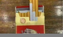 国宝越代香烟(宽窄国宝香烟图片和价格)