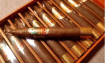 南洋雪茄品鉴：细腻口感与浓郁香气的完美融合(南洋伍号100支雪茄烟)