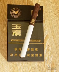 探索镜界玉溪：正品木盒香烟的批发奥秘