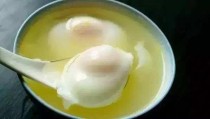 白酒鸡蛋泡多久（白酒泡鸡蛋怎么使用）