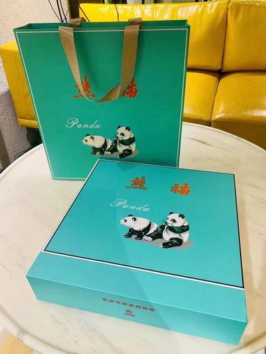 熊猫礼盒：烟民的奢华选择